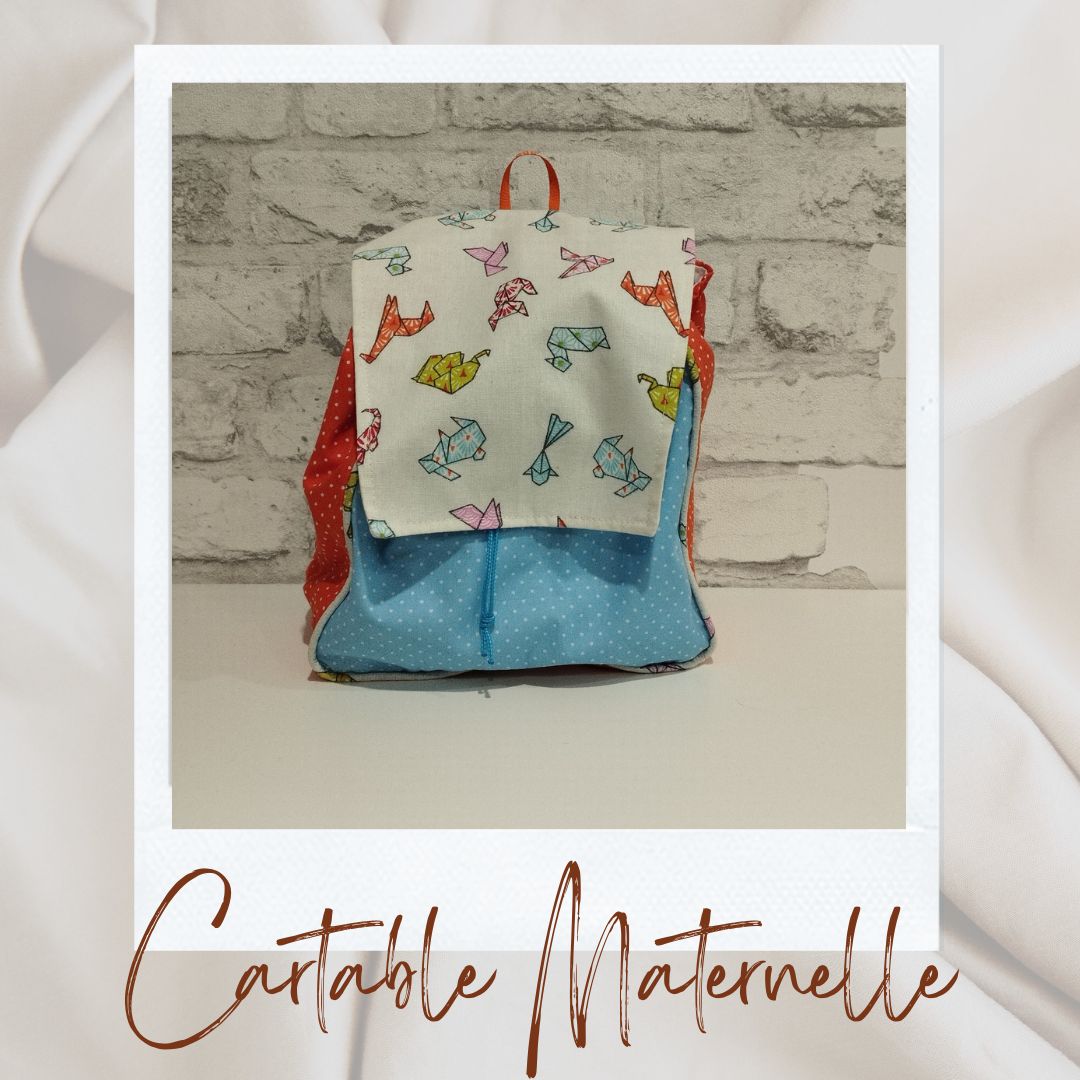 Catable maternelle origami bleu