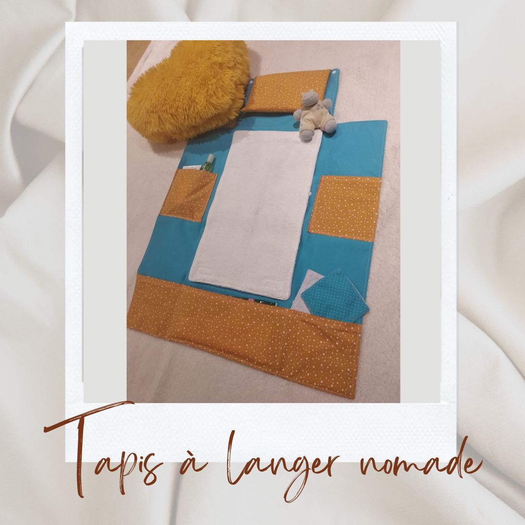 Tapis a langer nomade moutarde et bleu